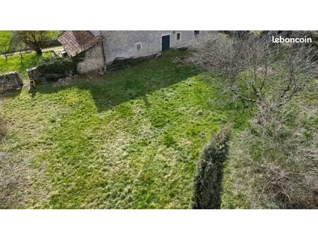 terrain 1 168 m² parmilieu