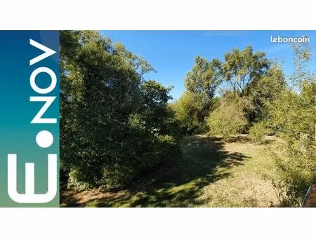 terrain 400 m² montussan