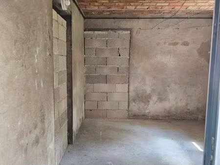 atelier cave à louer