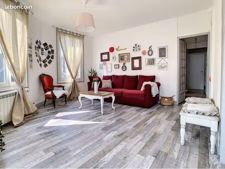 charmant appartement deux chambres
