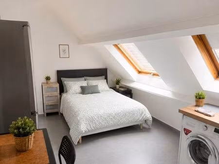 ? studio meublé 16 m² – 600 cc (edf incluse) – direct propriétaire – 1 personne