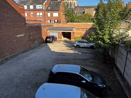 amiens centre-ville – place de parking sécurisée à vendre  emplacement recherché