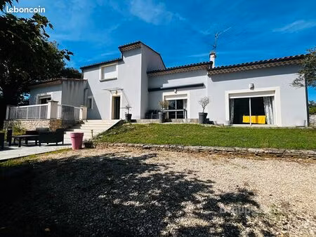maison 5 pièces 182 m²