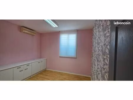 bureau à louer – technopole sainte-clotilde