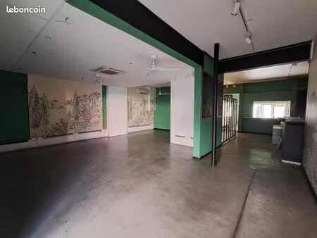 local commercial 153 m²