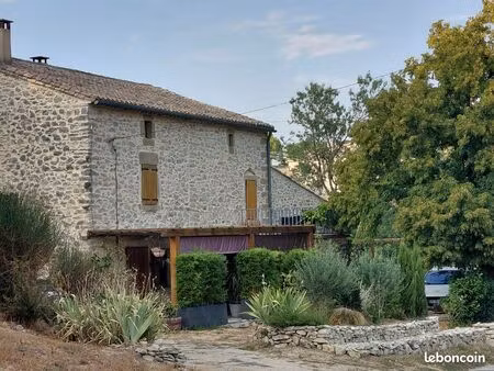 maison en pierre