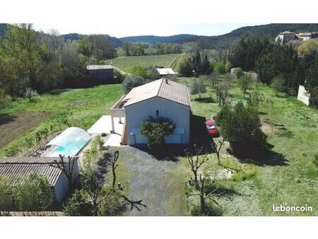 propriété de 9522m2 avec deux parcelles constructibles