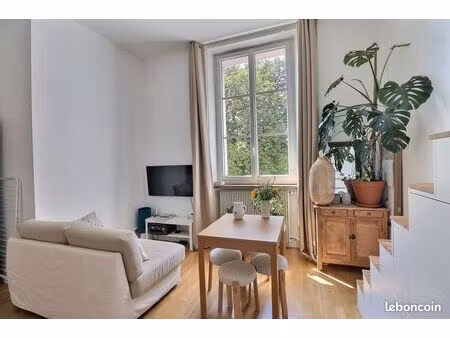 studio 1 pièce 25 m²
