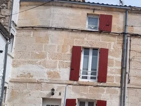 maison de ville t2 avec pkg proche centre  gare  hôpital
