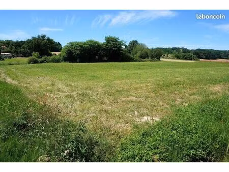 terrain à bâtir de 430 m² à salles (33)
