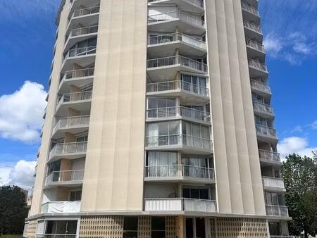 studio 1 pièce 32 m²