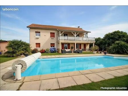 appartement t4 111 m²