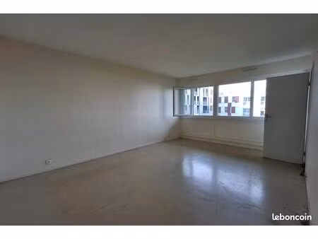appartement 4 pièces 77 m²
