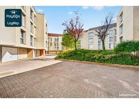 appartement 4 pièces 82 m²