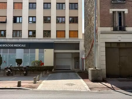 places de parking viroflay