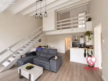 agréable maison climatisée avec garage  terrasse et jardin