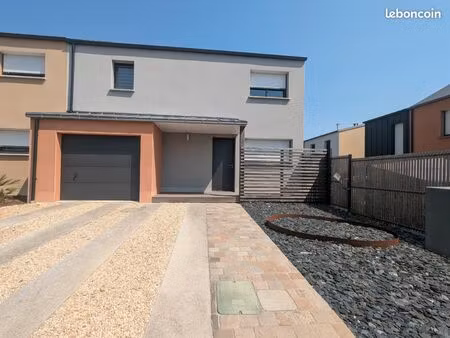 maison de 5 pièces - 84m² avec jardin plein est et garage - saint-aubin-d'aubigné