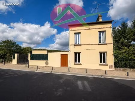 maison 4 pièces 93 m²