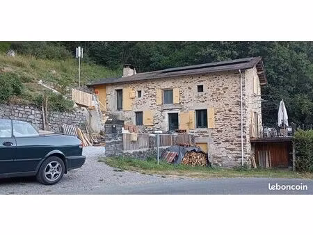 maison traditionnelle solaire  entièrement rénovée