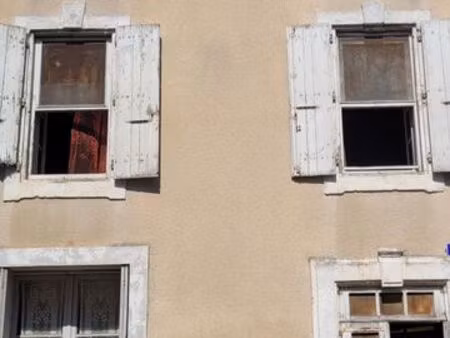 maison - 10 pièces- 216m2 + bâtiment annexe 130m2
