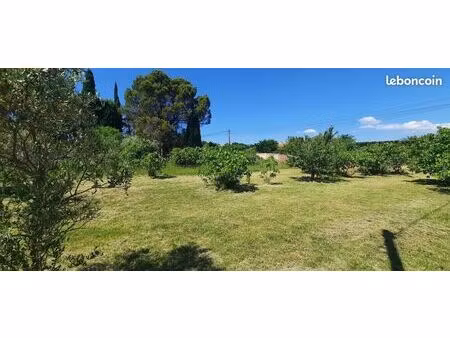 terrain à bâtir de 700 m² à aubignan (84)