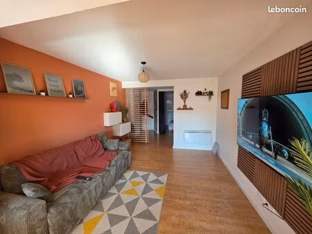 appartement 47 m2 jardin+parking