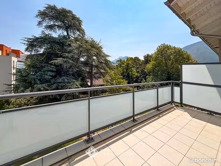 appartement 4 pièces 82 m²
