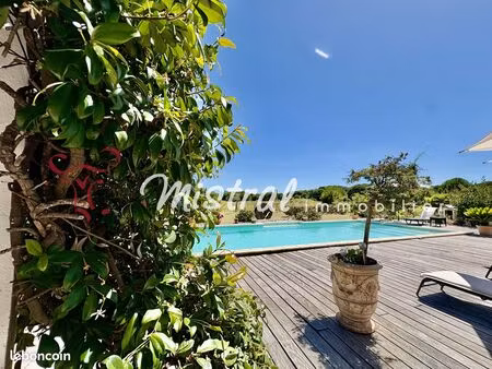 mas 20 pièces 452 m²