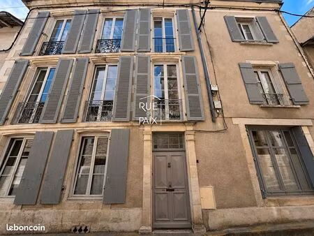 maison de ville 9 pièces 275 m²