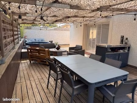 villa/maison plain pied sans vis à vis 108m2 jardin garage terrasse