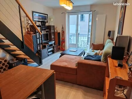 f1 bis en duplex - 33 67m² - tours 37100 - quartier christ-roi