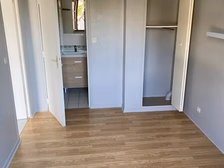 appartement t2 à la riche département 37