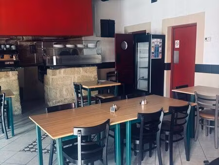 restaurant pizzeria