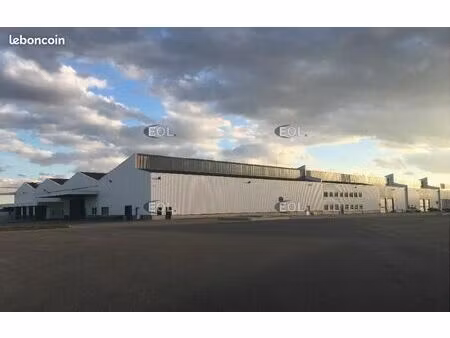 local industriel 13 792 m²