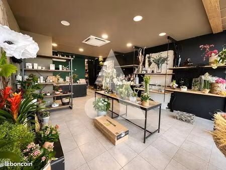 local commercial 60 m²