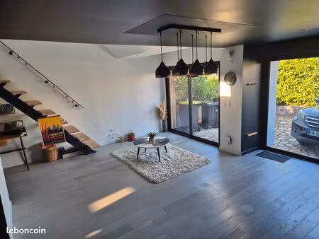 maison 8 pièces 4 chambres 173 m² terrain 450 m²