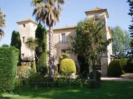 uzès - château 18ème - 915 m²