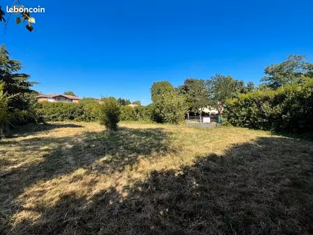 terrain à bâtir de 671 m² à auzeville-tolosane
