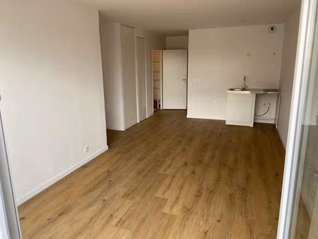 location appartement 1 pièce 36 m² à alfortville (94140)  705 €