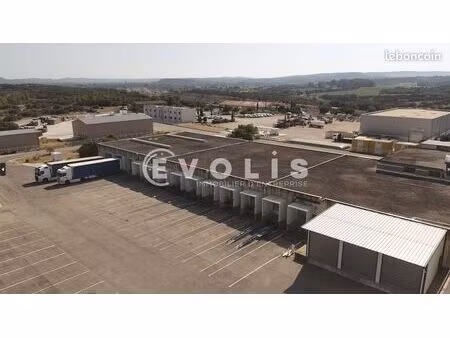local logistique 1 740 m²