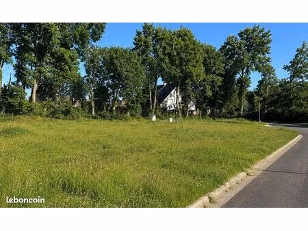 ? terrain à bâtir viabilisé - 988m² - frais de notaires réduits