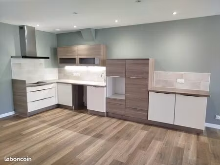 duplex t5 – 123 m² – entièrement rénové – centre de pont-de-poitte