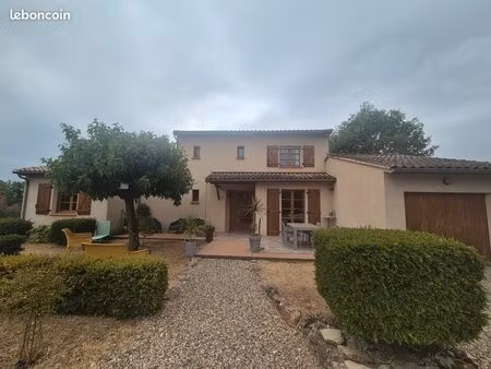 maison à la campagne