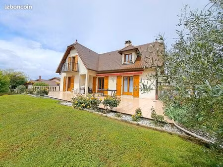 maison 5 pièces 165 m²