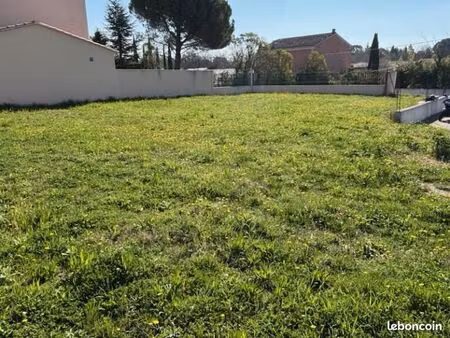 terrain 210 m² le thor
