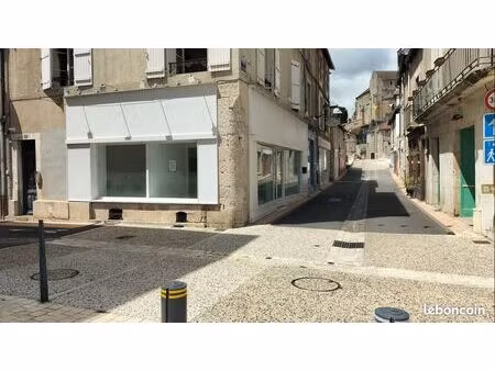 local commercial montmorillon centre