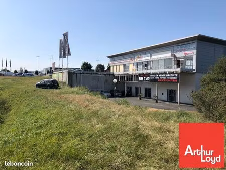 local commercial 400 m² poitiers