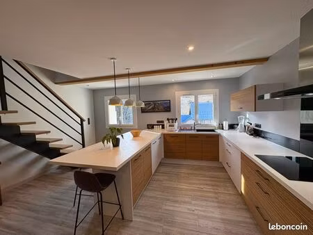 bel appartement t5 de 140m2