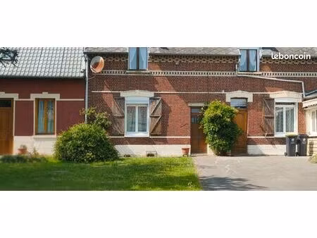 maison individuelle sur environ 2000 m2