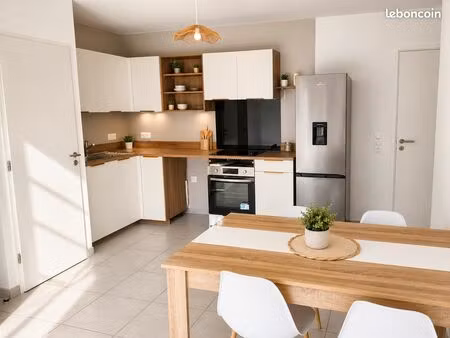 t2 meublé neuf avec terrasse et parking